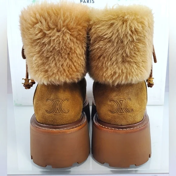 NWT$1,500 CELINE Bulky Brown Suede Triomphe Logo Fur Lined Ankle Boots Sz 36 (6) - Picture 9 of 15